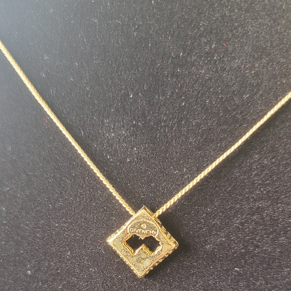 Givenchy Necklace Gold Metal - Picture 4 of 4